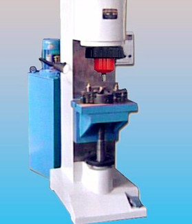 國(guó)內(nèi)哪個(gè)廠家生產(chǎn)的鉚接機(jī)質(zhì)量好？