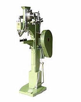 液壓鉚接機(jī)的液壓系統(tǒng)有幾種回路？