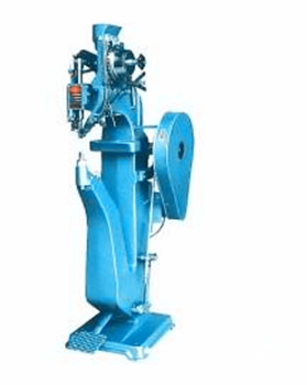 如何判斷所采購(gòu)的氣壓鉚接機(jī)是否性價(jià)比高？