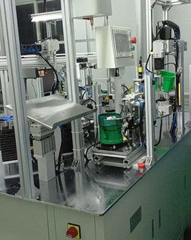 自動(dòng)送料鉚接機(jī)主要組成結(jié)構(gòu)有哪些？