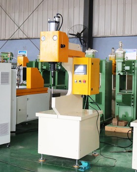 寧波徑向鉚接機廠家要怎么選擇？